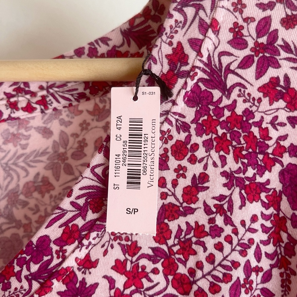Victoria’s Secret Floral Knit Nightgown Panel Long Sleeve | Size Small - Picture 6 of 7